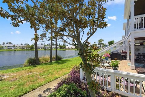 Propiedad comercial en venta en Saint Petersburg, Florida, 6 dormitorios, 94.57 m2 № 2149191 - foto 27