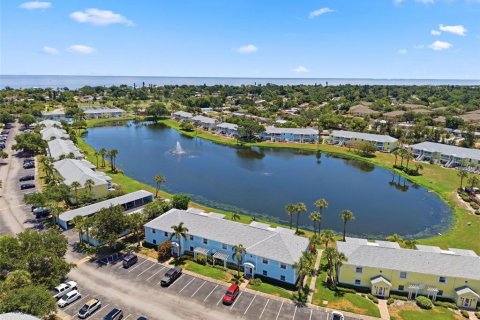Propiedad comercial en venta en Saint Petersburg, Florida, 6 dormitorios, 94.57 m2 № 2149191 - foto 11