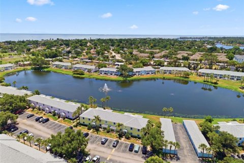 Propiedad comercial en venta en Saint Petersburg, Florida, 6 dormitorios, 94.57 m2 № 2149191 - foto 15