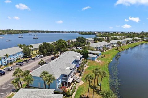 Propiedad comercial en venta en Saint Petersburg, Florida, 6 dormitorios, 94.57 m2 № 2149191 - foto 7