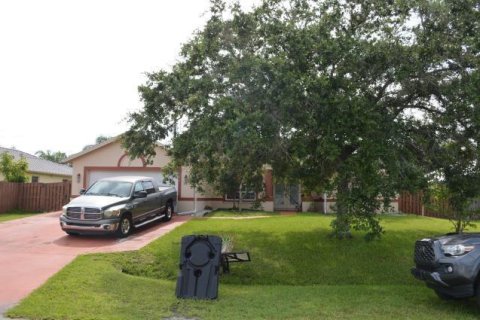 Villa ou maison à Port St. Lucie, Floride 4 chambres, 200.67 m2 № 2261660