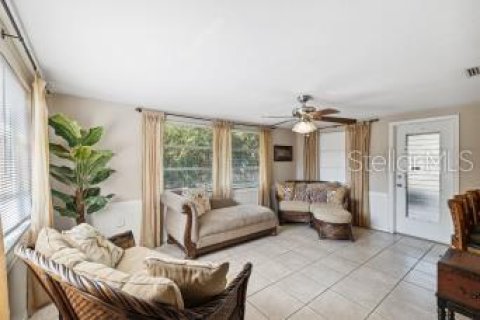 House in New Port Richey, Florida 2 bedrooms, 104.79 sq.m. № 1737092 - photo 14