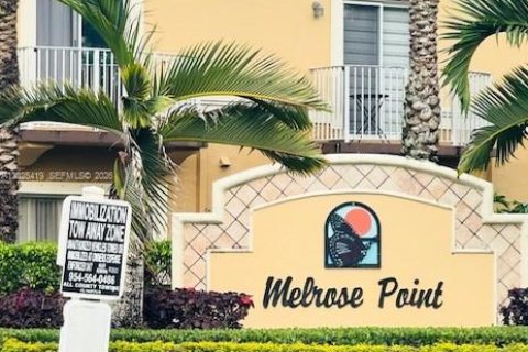 Townhouse in Miramar, Florida 2 bedrooms, 110.55 sq.m. № 2087076