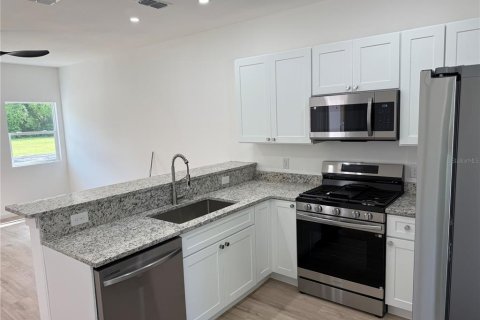 House in Williston, Florida 2 bedrooms, 111.48 sq.m. № 2211994 - photo 8