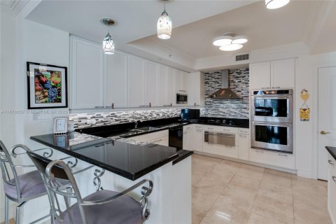Condominio en venta en Aventura, Florida, 3 dormitorios, 304.16 m2 № 1922047 - foto 11