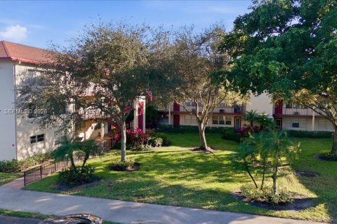 Copropriété à louer à Pembroke Pines, Floride: 2 chambres, 88.63 m2 № 2001186 - photo 23