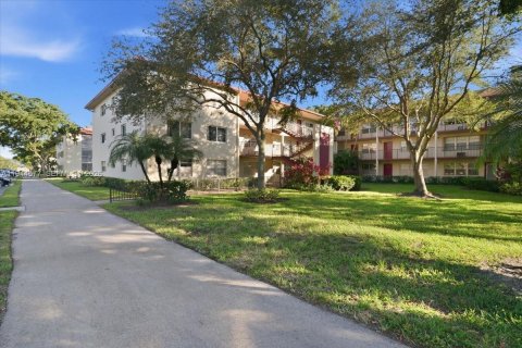 Copropriété à louer à Pembroke Pines, Floride: 2 chambres, 88.63 m2 № 2001186 - photo 25