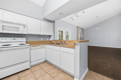 Copropriété à vendre à Gainesville, Floride: 2 chambres, 101.08 m2 № 2123175 - photo 10