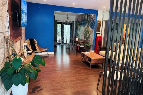 Villa ou maison à vendre à Miami, Floride: 3 chambres, 113.06 m2 № 1895343 - photo 3