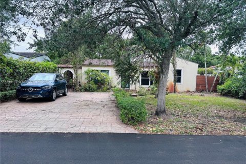 Villa ou maison à vendre à Miami, Floride: 3 chambres, 113.06 m2 № 1895343 - photo 2