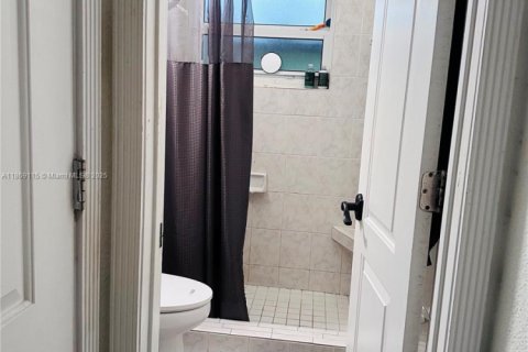 Villa ou maison à vendre à Miami, Floride: 3 chambres, 113.06 m2 № 1895343 - photo 8