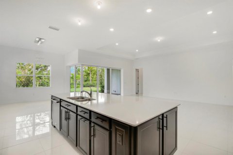 Casa en venta en Palm Beach Gardens, Florida, 3 dormitorios, 240.06 m2 № 2081852 - foto 13