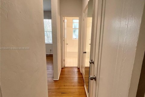 Apartment in Miami Beach, Florida 1 bedroom, 65.03 sq.m. № 1887420 - photo 8