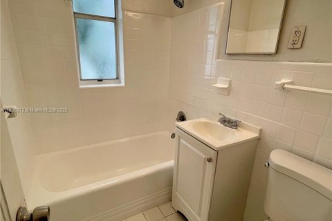 Apartment in Miami Beach, Florida 1 bedroom, 65.03 sq.m. № 1887420 - photo 9