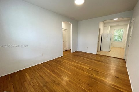 Apartment in Miami Beach, Florida 1 bedroom, 65.03 sq.m. № 1887420 - photo 3