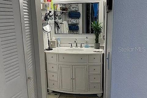 Condo in Ruskin, Florida, 2 bedrooms  № 1904285 - photo 14