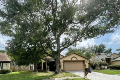 Villa ou maison à Brandon, Floride 4 chambres, 189.52 m2 № 2150065