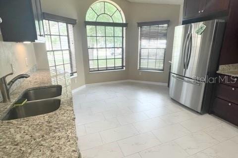 Villa ou maison à louer à Brandon, Floride: 4 chambres, 189.52 m2 № 2150065 - photo 28