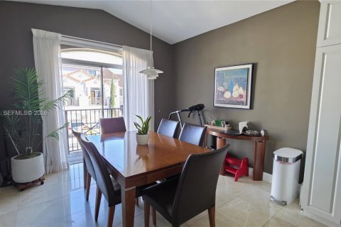 Touwnhouse à vendre à Miami, Floride: 3 chambres, 166.3 m2 № 2011567 - photo 23