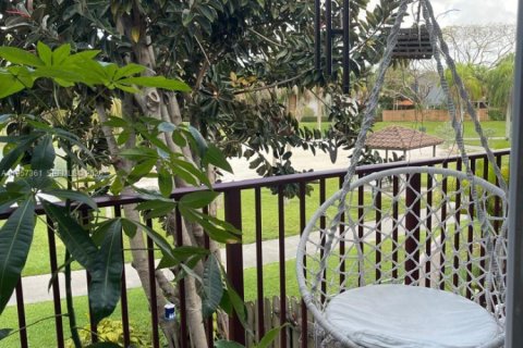 Touwnhouse à vendre à Miami, Floride: 3 chambres, 166.3 m2 № 2011567 - photo 30