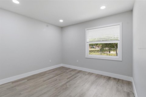 House in Holiday, Florida 3 bedrooms, 105.35 sq.m. № 2145394 - photo 21