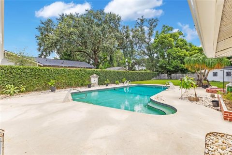 House in Orlando, Florida 3 bedrooms, 127.65 sq.m. № 2314379 - photo 4