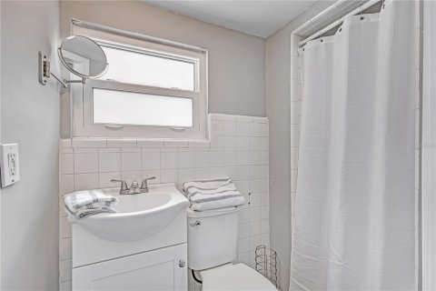 House in Orlando, Florida 3 bedrooms, 127.65 sq.m. № 2314379 - photo 20