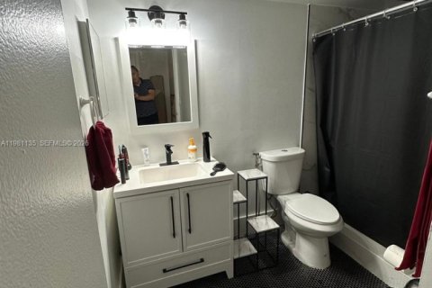 Condominio en alquiler en Miramar, Florida, 3 dormitorios, 100.33 m2 № 2057869 - foto 22