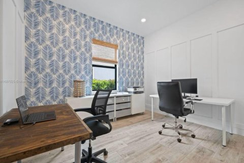 Снять в аренду виллу или дом в Юпитер, Флорида 4 спальни, 358.23м2, № 1970906 - фото 22