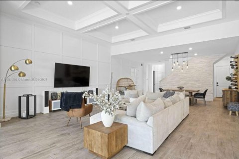 Снять в аренду виллу или дом в Юпитер, Флорида 4 спальни, 358.23м2, № 1970906 - фото 8