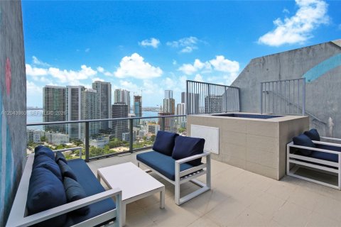Copropriété à vendre à Miami, Floride: 2 chambres, 134.43 m2 № 2186160 - photo 12