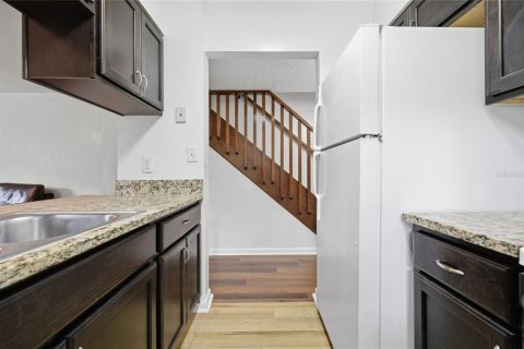 Townhouse in Gainesville, Florida 3 bedrooms, 102.75 sq.m. № 2151176 - photo 16