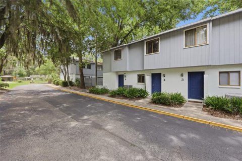 Townhouse in Gainesville, Florida 3 bedrooms, 102.75 sq.m. № 2151176 - photo 2