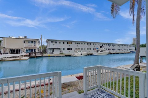 Appartement à louer à Miami Beach, Floride: 689.8 m2 № 1943260 - photo 11