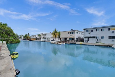 Appartement à louer à Miami Beach, Floride: 689.8 m2 № 1943260 - photo 18