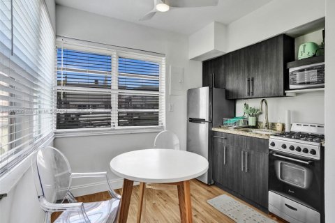 Appartement à louer à Miami Beach, Floride: 689.8 m2 № 1943260 - photo 5