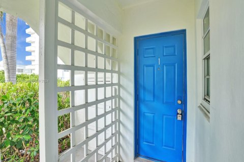 Appartement à louer à Miami Beach, Floride: 689.8 m2 № 1943260 - photo 10