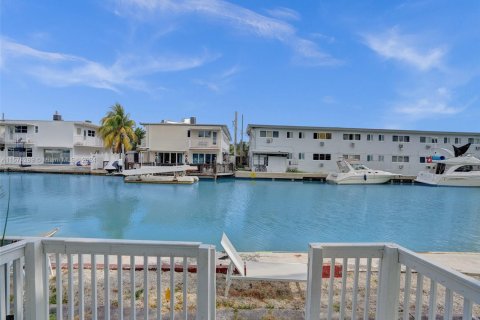 Appartement à louer à Miami Beach, Floride: 689.8 m2 № 1943260 - photo 12