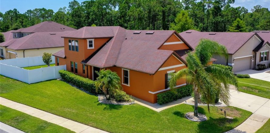 House in Daytona Beach, Florida 4 bedrooms, 250.84 sq.m. № 1851177