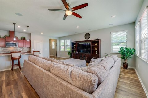 House in Daytona Beach, Florida 4 bedrooms, 250.84 sq.m. № 1851177 - photo 8