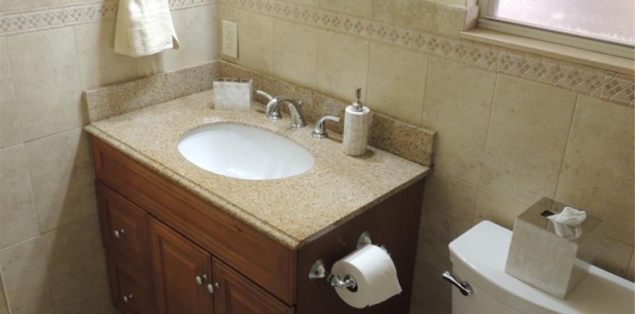 Villa ou maison à Fort Lauderdale, Floride 1 chambre, 74.32 m2 № 1210394