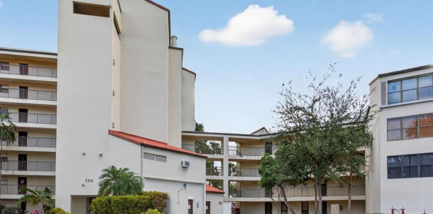 Estudio en el Condominio en Pompano Beach, Florida № 2247675
