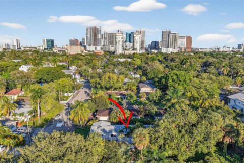 Commercial property in Fort Lauderdale, Florida 141.77 sq.m. № 1953130 - photo 2
