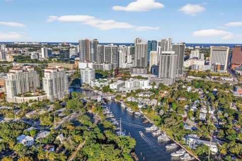 Commercial property in Fort Lauderdale, Florida 141.77 sq.m. № 1953130 - photo 22
