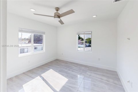 Снять в аренду виллу или дом в Майами, Флорида 4 спальни, 210.89м2, № 2009935 - фото 27