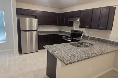 Appartement à louer à Englewood, Floride: 2 chambres, 95.32 m2 № 2426902 - photo 3