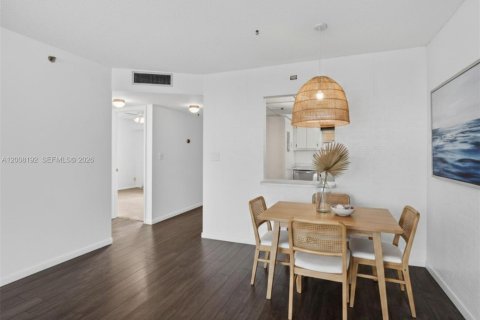 Купить кондоминиум в Дейви, Флорида 2 спальни, 109.62м2, № 2089910 - фото 4