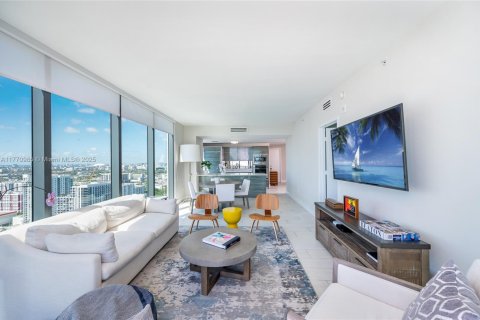 Condo in Miami, Florida, 3 bedrooms  № 2042207 - photo 9