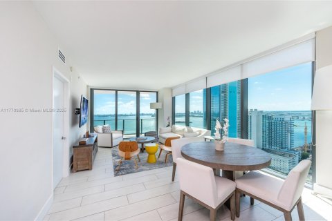 Condo in Miami, Florida, 3 bedrooms  № 2042207 - photo 10