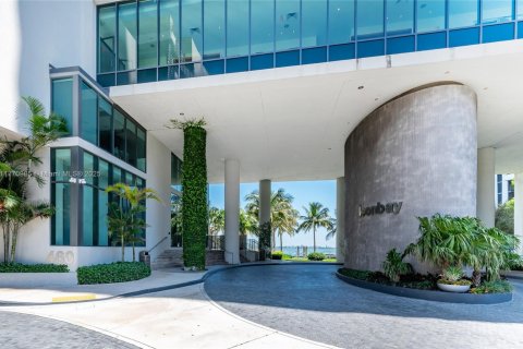 Condo in Miami, Florida, 3 bedrooms  № 2042207 - photo 4